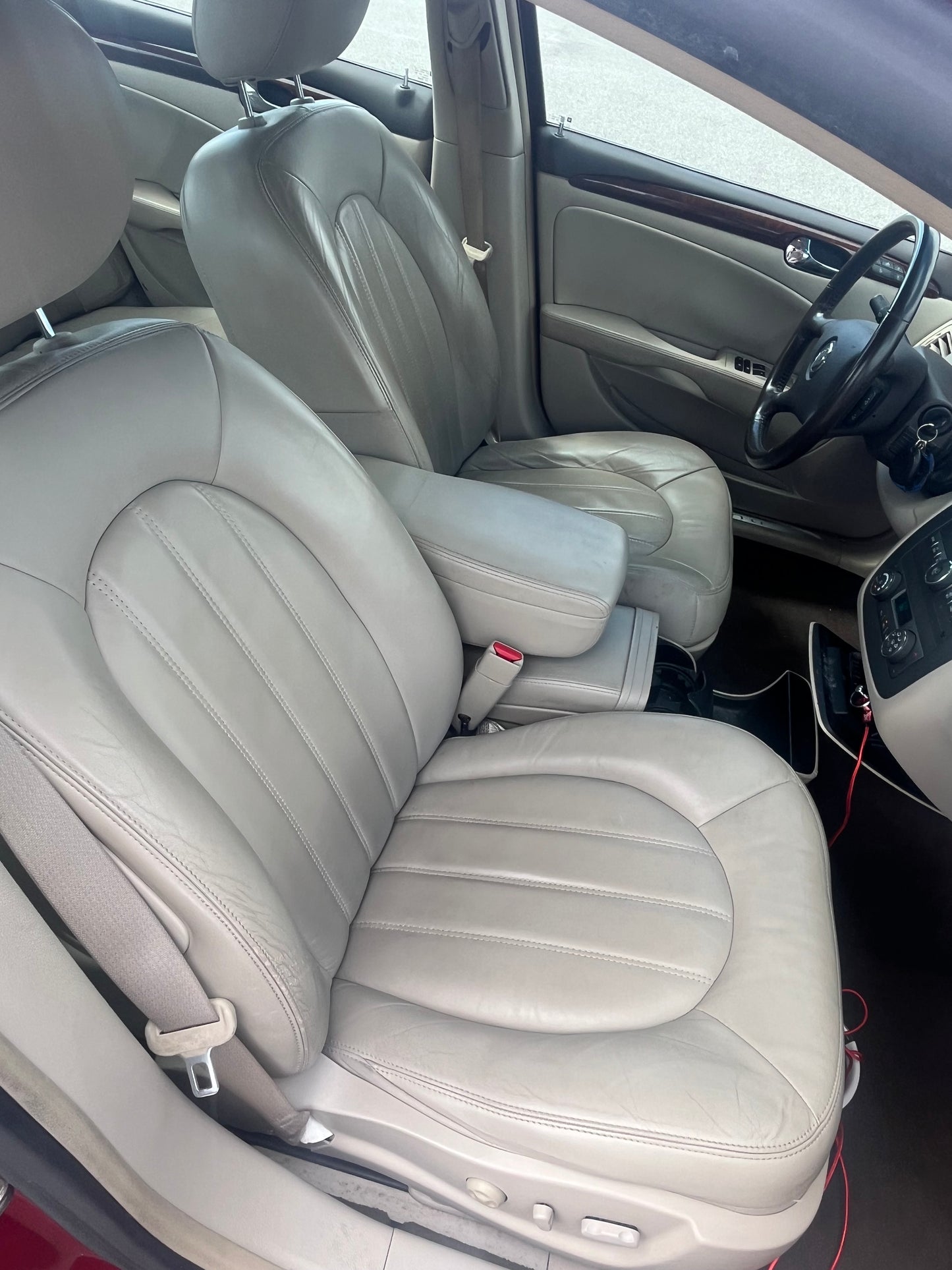 Sold-Buick LUCERNE CXL/ 141,788 miles /ZOE’s Reliable Cars / Cars