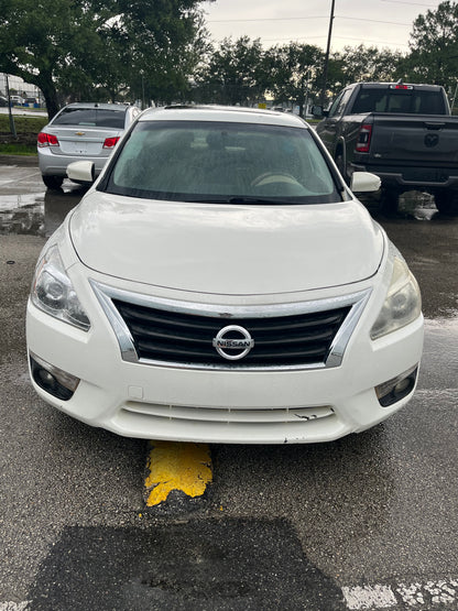 Sold-2013 Nissan Altima SL V-6 3.5/ ZOE got Cars/ Cars