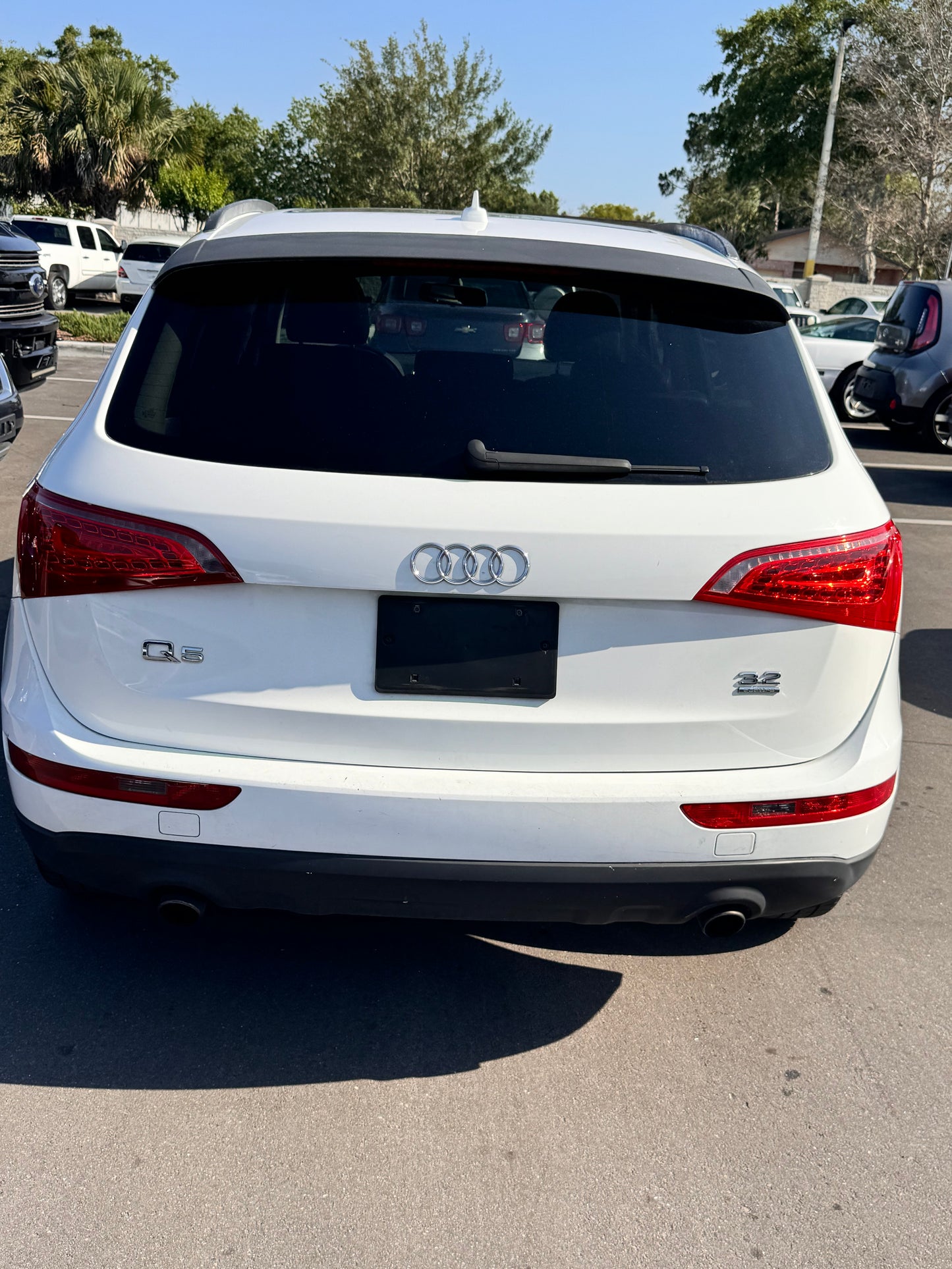 2009 Audi Q5/ ZOE Got Cars/ Cars