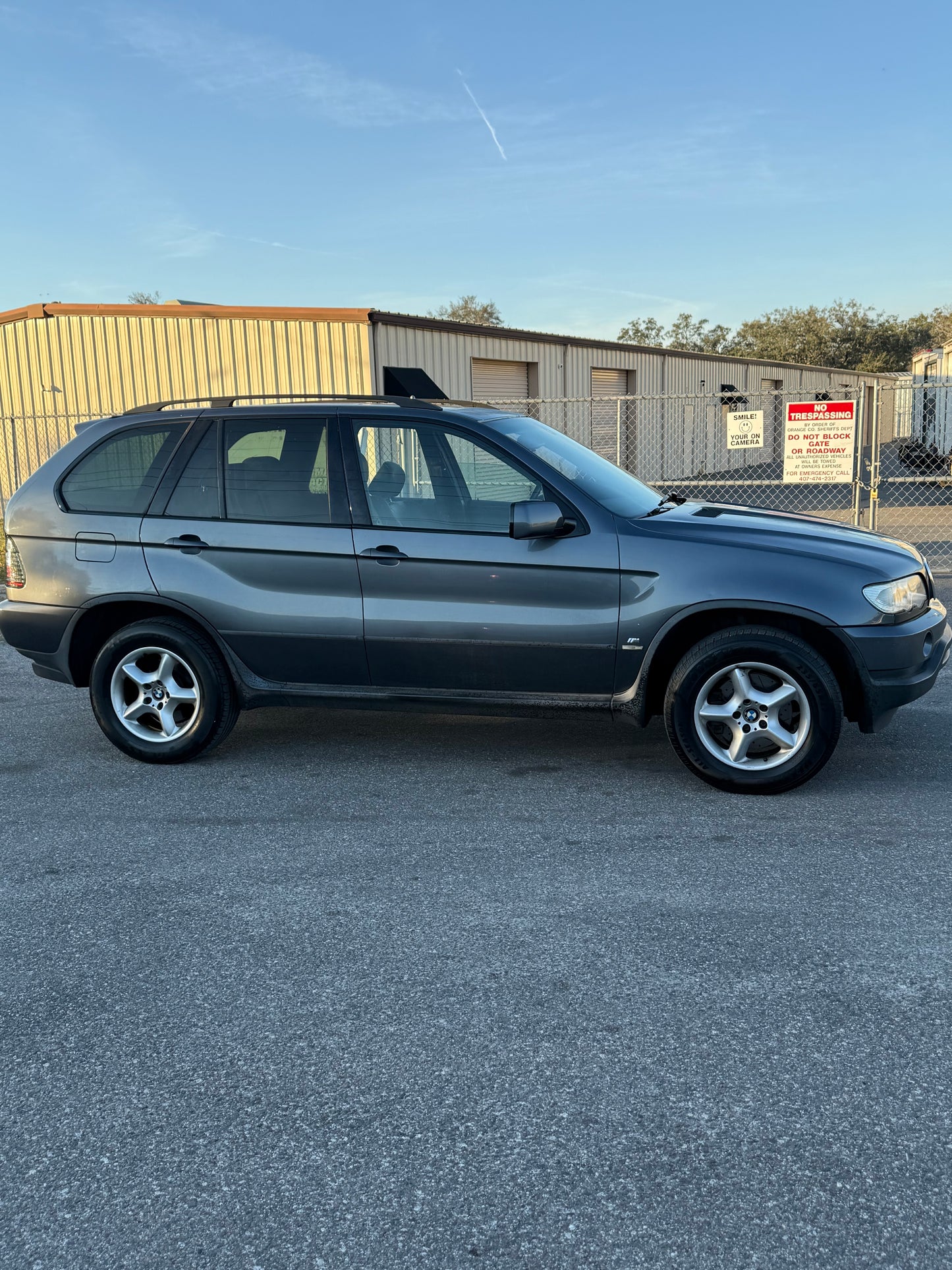 2002 BMW X5 AWD/ 199,000/ ZOE’s Reliable Cars/Cars