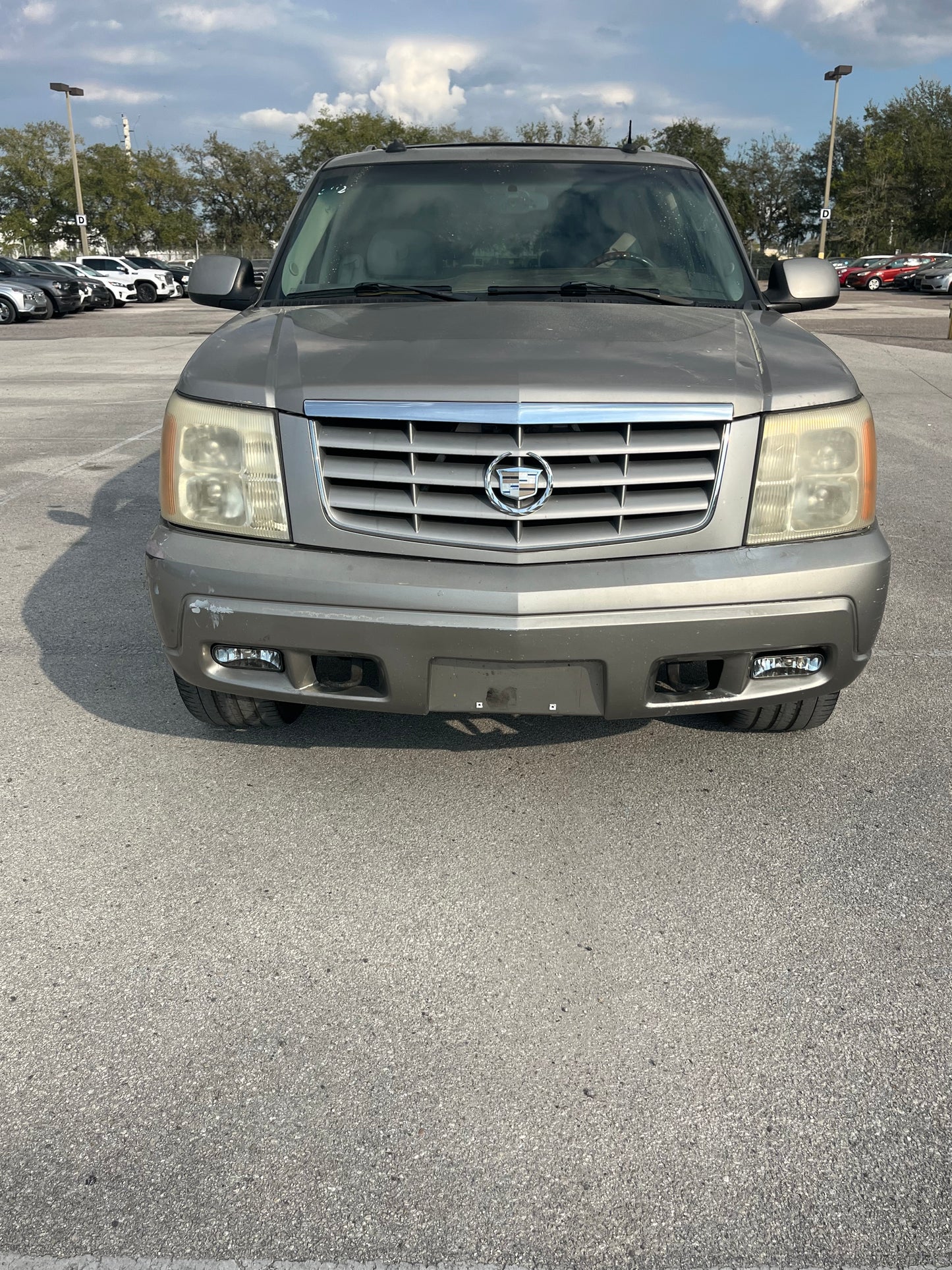 2004 Cadillac Escalade · Sport Utility 4D/ 172,350/ ZOE’s Reliable Cars/Cars