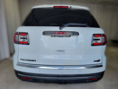 White GMC Acadia (7Seats) For Rent-$70 A Day-Week $62.28 A Day-2 Weeks $56 A Day