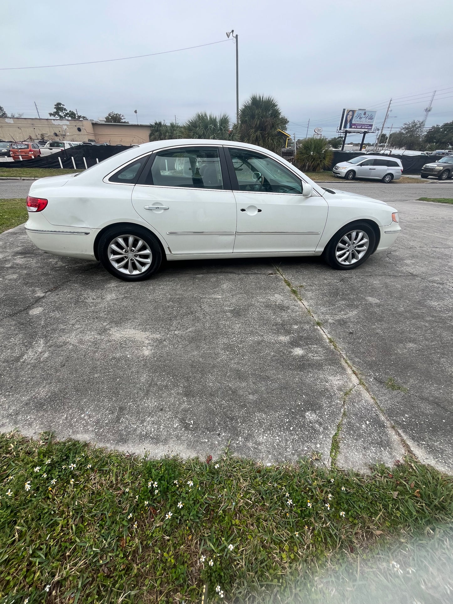 2006 Hyundai AZera 160,000 Miles/ZOE’s Reliable Cars/Car