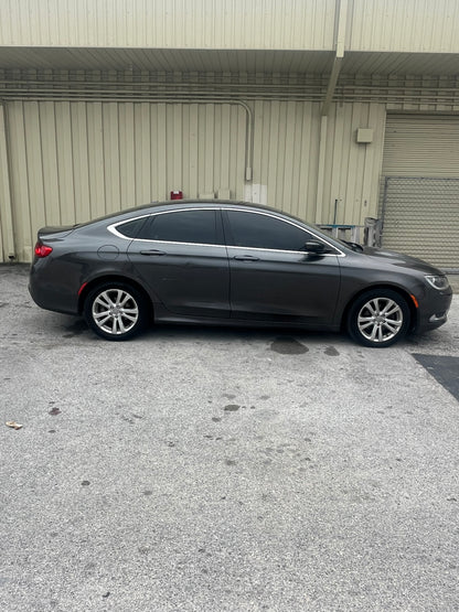 2015 Chrysler 200• ZOE’s Reliable Cars/Cars