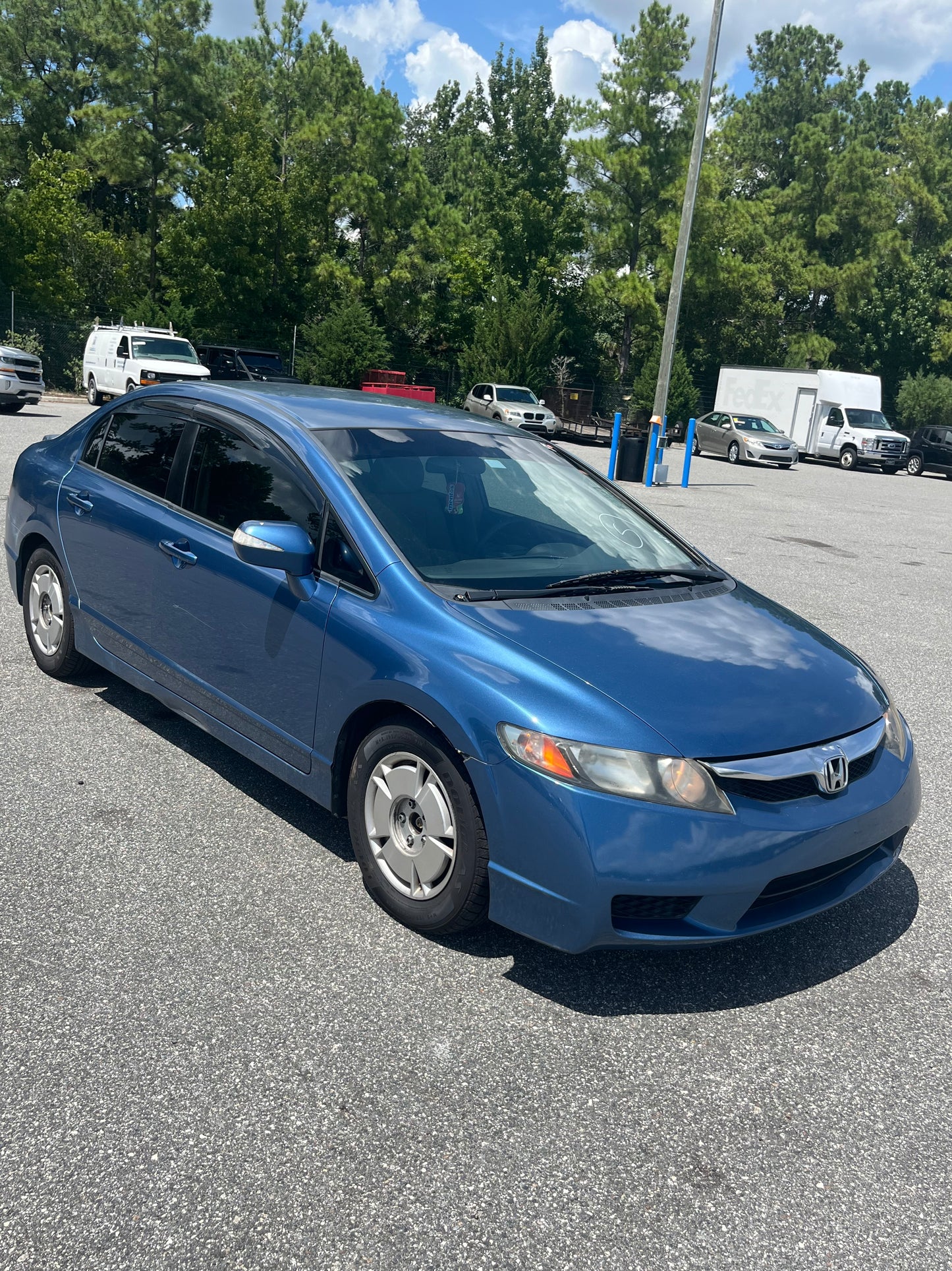 2010 Honda Civic Hybrid 163,567 miles/ZOE’s Reliable CARS /Cars