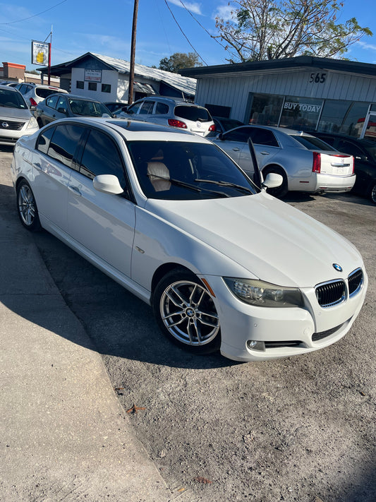 Sold-2010 BMW 328i / ZOE Got Cars / Car