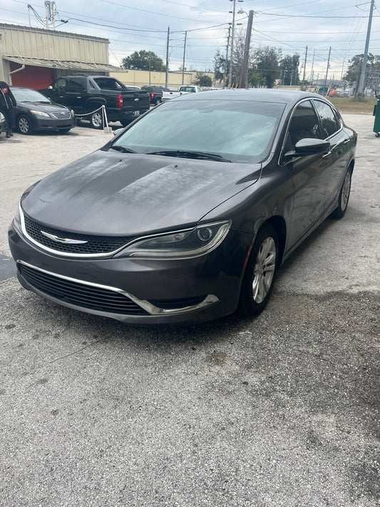 2015 Chrysler 200• ZOE’s Reliable Cars/Cars