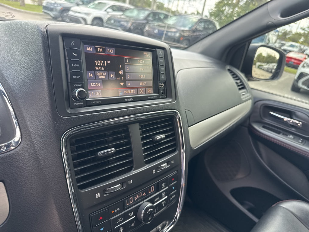 Dodge Journey SXT FWD For Rent-$60 A Day/1 Week $55 Per Day/2 Weeks $50 Per Day